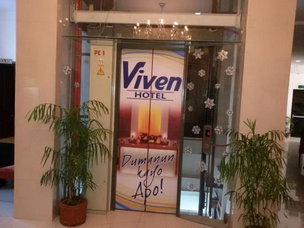 Viven Hotel Laoag Exterior photo